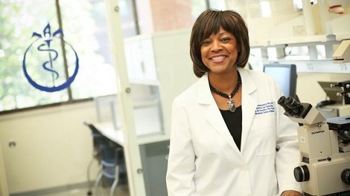 新澳门六合彩开奖记录 president Valerie Montgomery Rice hopes the Black community will believe trusted messengers and advocates when the time comes to get vaccinated.